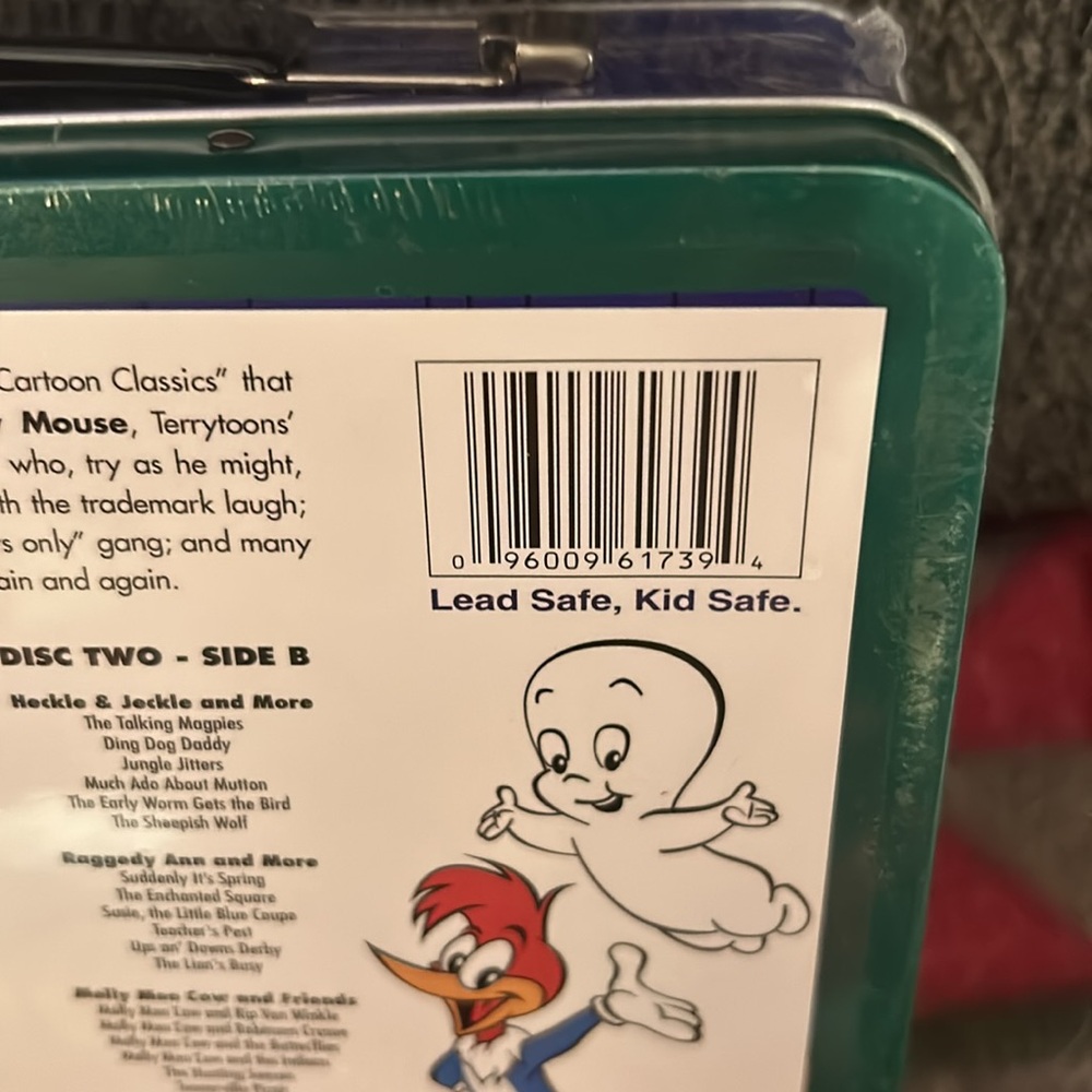 The Ultimate Cartoon Collection lunchbox. - Picture 4 of 5